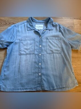 Lola River Light Blue Denim Short-Sleeve Button-Up Shirt